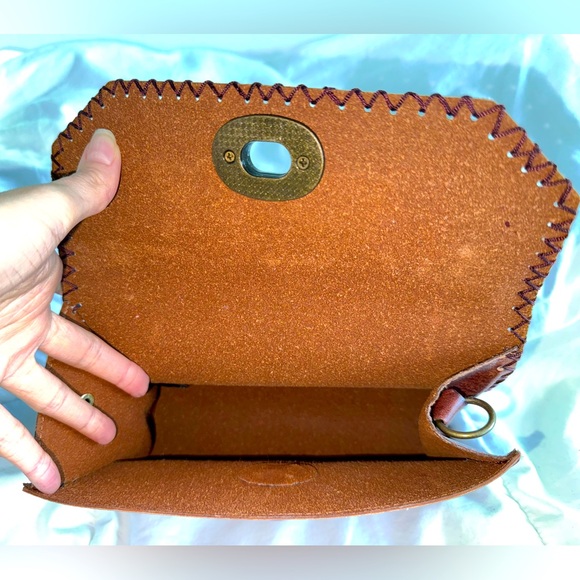 Vintage Y2K Boho Faux Leather Tooled Floral Brown Crossbody Bag - Picture 5 of 5